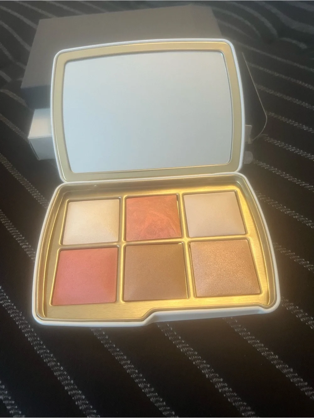 Hourglass Ambient Eye Palette — White, Gold & Blue Artwork
